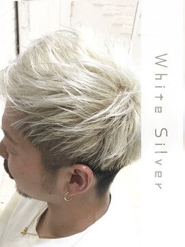 ウーロス(uros.) WHITESilver