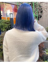 イリス バイ アルティナ 武蔵小杉店(Iris by artina)&nbsp;ネイビーブルー_フェイスハイライト_バイカラー_ツートンカラー3