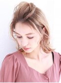 三軒茶屋_レディース_セミロング_ハイトーン_ブリーチ_アレンジ