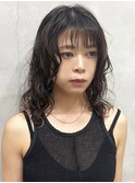 デジタルパーマこなれミディ×小顔ウェーブパーマ黒髪ネビージュ