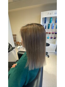 ナインプラス(NINE+) アッシュ系ナチュラルグラデーションカラー