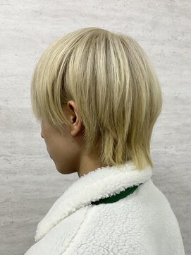 クラビス プラチノ(CLAVIS PRATINO) ホワイトベージュカラー