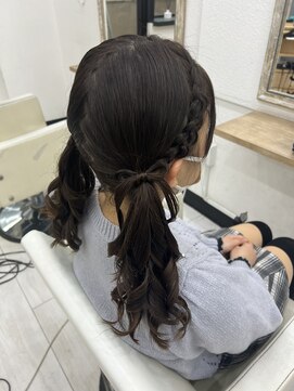 プティクローシェ バイ クオーレ(petite cloche by CUORE) リボンツインテール イベントヘア