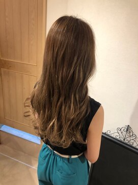 ネウィ ジャム 町田(newi JAM) 大人かわいいエギョモリ ミルクティーブラウン ひし形シルエット