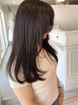 ユルフ(yulf) 暗艶髪×レイヤーカット