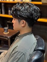 レオザバーバー(LEO the Barber) ツーブロックマッシュ　ダウンパーマ　刈り上げ　束感