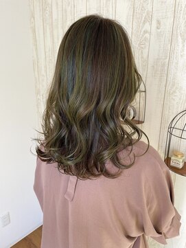 ルヴェール 北方店(LeVert) ハイライトオリーブベージュ/髪質改善トリートメントoggiotto