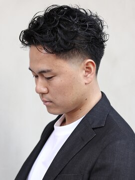 プライベートバーバー 武蔵小杉 新丸子(PRIVATE BARBER) ビジネスマン清潔感パーマフェード<理容室>武蔵小杉