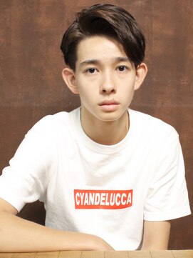 シアンデルカ(CYANDELUCCA) ビジネスシチサンショート