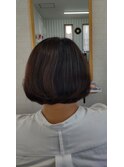 ショートボブ