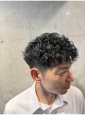大人の清潔感◎黒髪ショート×スパイラルメンズパーマが最旬