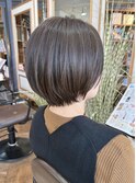 ショートボブ