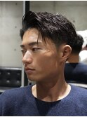 MEN'S/かき上げサイドパート×テーパーフェード/ビジネスヘア