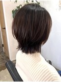 ハンサムショートレイヤーカットミルクティーベージュハイトーン