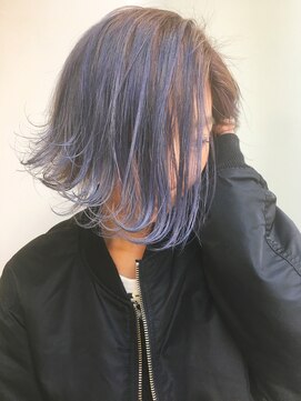 トロニー(TLONY) ブルーグレーのグラデーション  外ハネbob