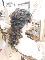 ロカット サロン(Roquat Salon) ふわふわローポニーアレンジ【ヘアセット 立川/立川南/八王子】