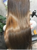 ナチュラルストレートと最高級トリートメントでツヤツヤに☆
