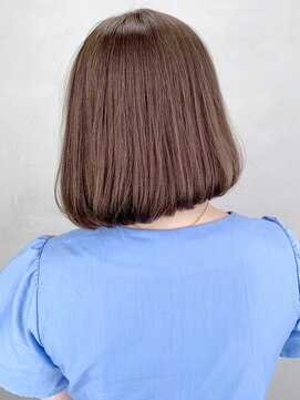 アルバム 銀座(ALBUM GINZA) モカブラウン_スリークボブ厚めバングローライト_ba284111