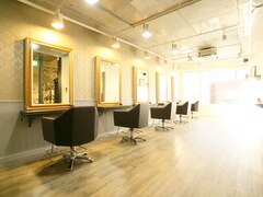 HAIRDRESSER　MIEN【ヘアドレッサー ミアン】　稲毛店