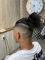 フラミンゴ ヘアデザイン&nbsp;スキンフェード×マンバン