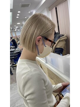 ジゼル(gisele) (小山)ベージュボブ