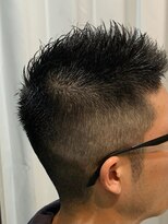 クローバー(CLOVER)&nbsp;心斎橋　小林広明　ショート　ベリーショート
