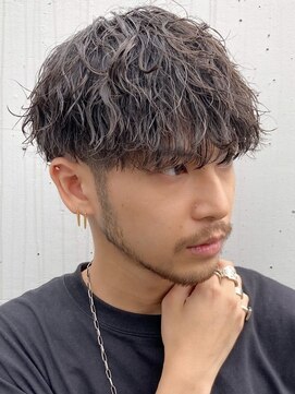 フィフス 栄(fifth) ツイストスパイラルパーマツーブロックメンズマッシュ