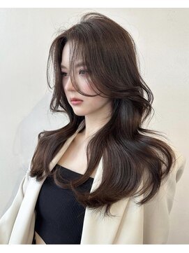 ベル 表参道店(Belle) 《韓国風ヘア》前髪長めのセンターパート顔まわりロングレイヤー