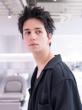 ユウ 渋谷(U) メンズ束感ベリーショートアッシュブラックスパイキーショート