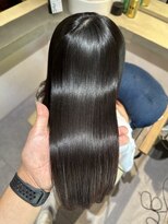 リラエ(Lyrae)&nbsp;縮毛矯正/髪質改善/美髪カラー/トリートメント【大阪/西梅田】