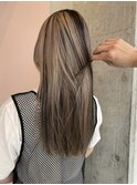 ミルクティーベージュダブルカラーインナーカラーハイライト