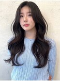 韓国風レイヤー 流れる顔周り 艶髪