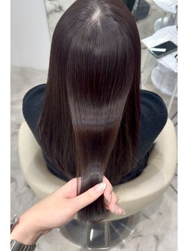 カノイ 銀座中央通り(KANOI) 紫香るチョコブラウンで雰囲気女子♪