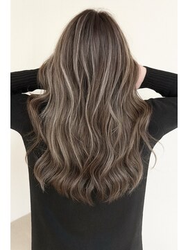 名東区　ハイライト　白髪ぼかし　透明感カラー　ミルクティー