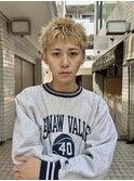 ブロンドスパイキーショート/刈り上げなし/ブリーチカラー