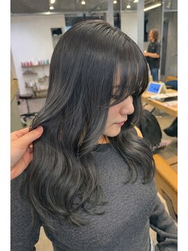 クラム(clam.) 透明感グレージュ