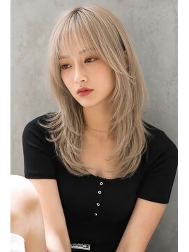 アリュールヘアー ヴィヴィ(ALLURE hair vivi) 【ALLURE】レイヤーカット_ロングウルフ_ミルクティーベージュ
