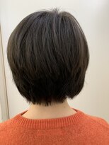 パティオン(PATIONN)&nbsp;ショートレイヤースタイル☆グレージュカラーでツヤっぽさを！！