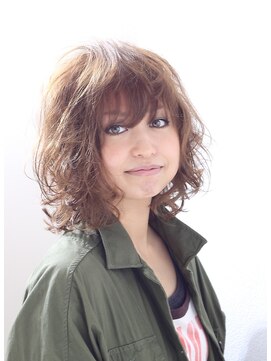 イムア 新道東店(IMUA) 無造作カーリーヘア