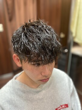 ヒロギンザバーバーショップ 丸の内店(HIRO GINZA BARBER SHOP) ツイストスパイラルパーマ