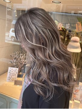 アンダーバーホワイト(_white) ロング×ハイライト