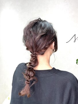 ニカ ボーテ(Nika beaute) 【ヘアアレンジ】編み下ろし