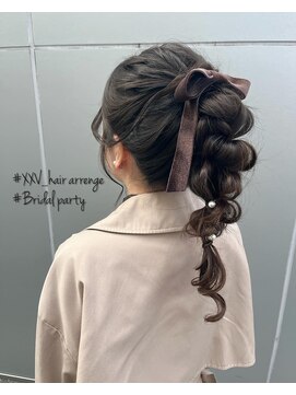 トゥエンティ ファイブ(TWENTY FIVE) 高めポニーテールの編みおろし/名定