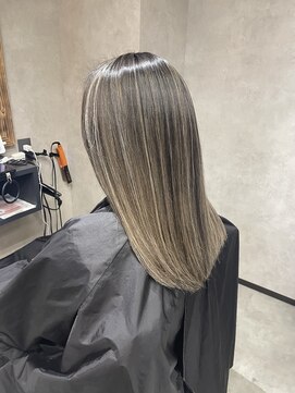 サニー 渋谷(SUNNY) バレイヤージュ、ハイライト、レイヤーロング、グレーベージュ