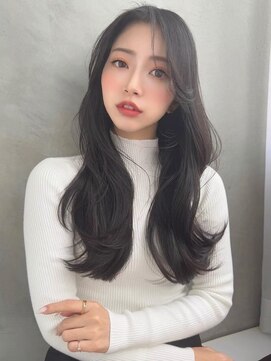 ソヨン 金山店(SOYON) 大人ガーリー/似合わせカット/ヨシンモリ/黒髪/ダークアッシュ