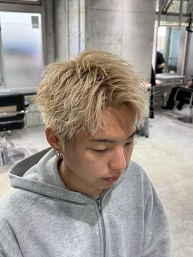 ハイプ(HYPE) フェザーパーマ/センターパート/シャドウパーマ/眉毛