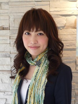 ラヴィッシュ(Ravish) やわらかウェーブのひし形ロング