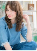 フリルカールの上品カジュアルa