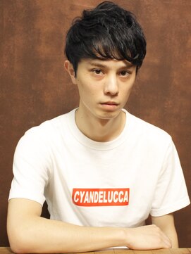 シアンデルカ(CYANDELUCCA) 大人のくせ毛風ショート