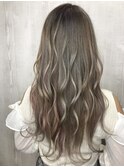 グレージュシルバー